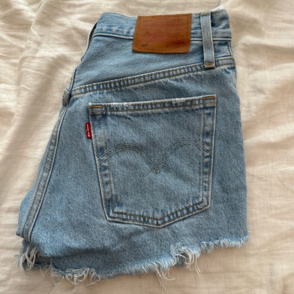 Levi 501 jeans size 24 waist